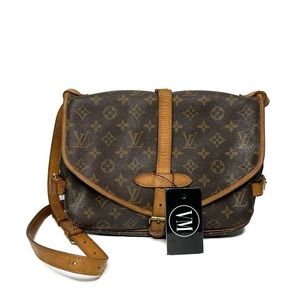 🔴SOLD🔴 LOUIS VUITTON • SAUMUR 30 CROSSBODY BAG